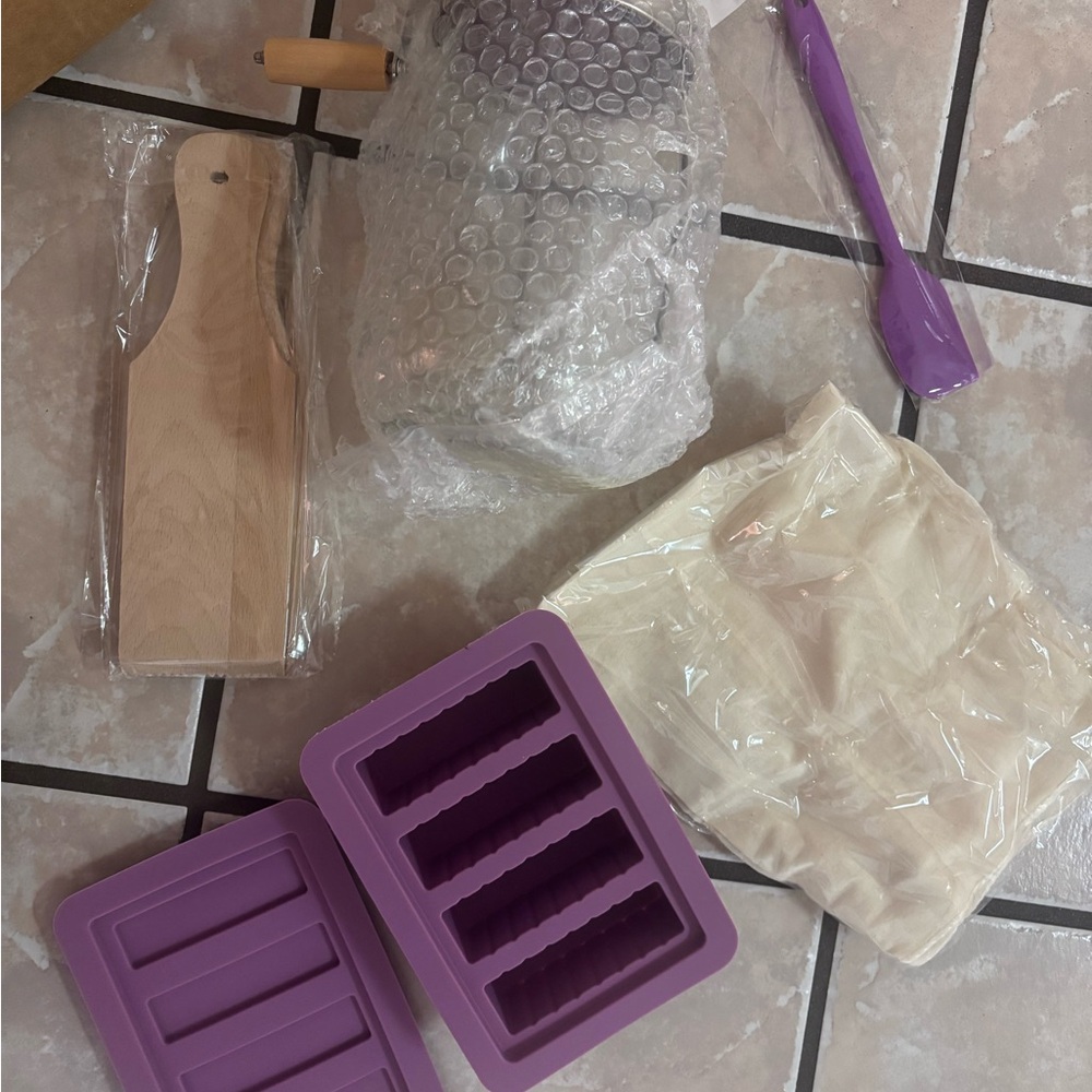 NEW butter churner set, with accessories